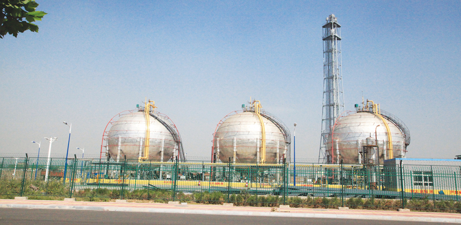 合成氨分公司氨库(图1)