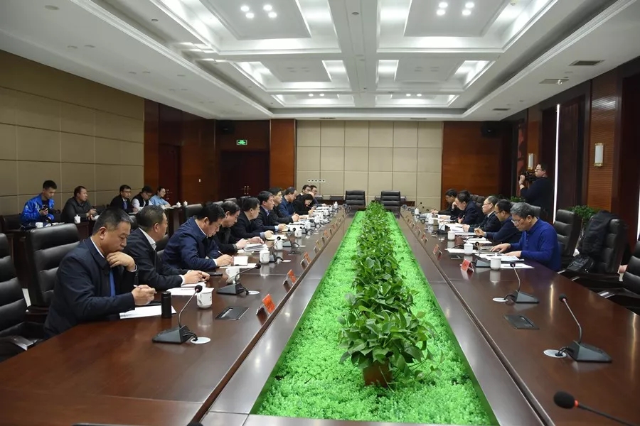 太原市政府副市长卢秋生带队实地考察我区(图1)