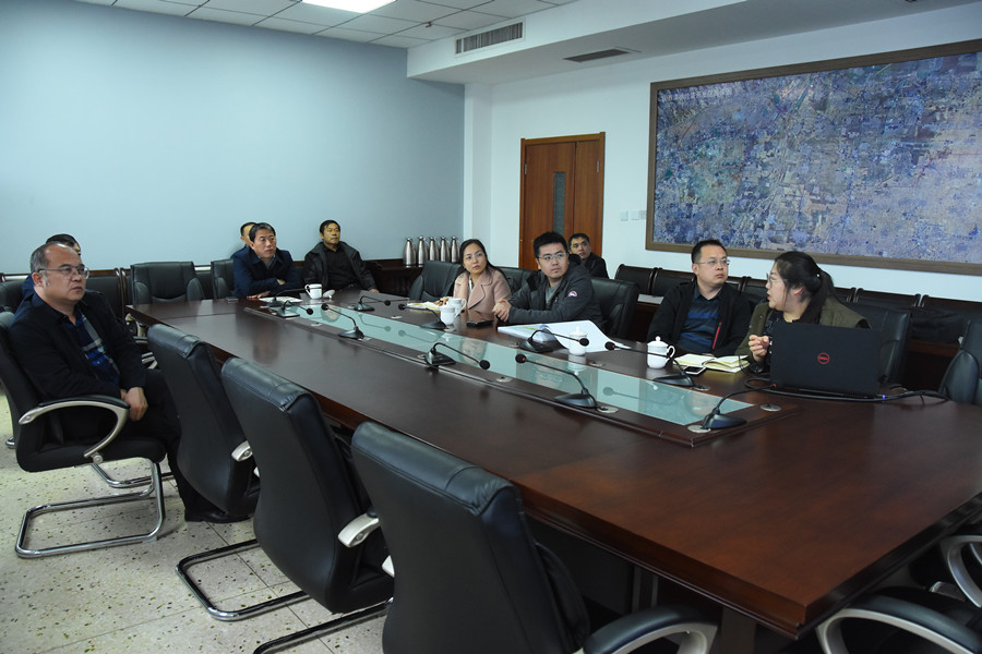 我区召开精细环工循环产业园设计方案讨论会(图1)