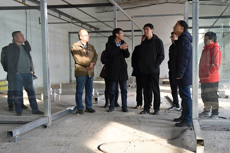 董笑龙赴山西大学科技园资源综合利用与生态修复协同创新中心考察调研(图2)