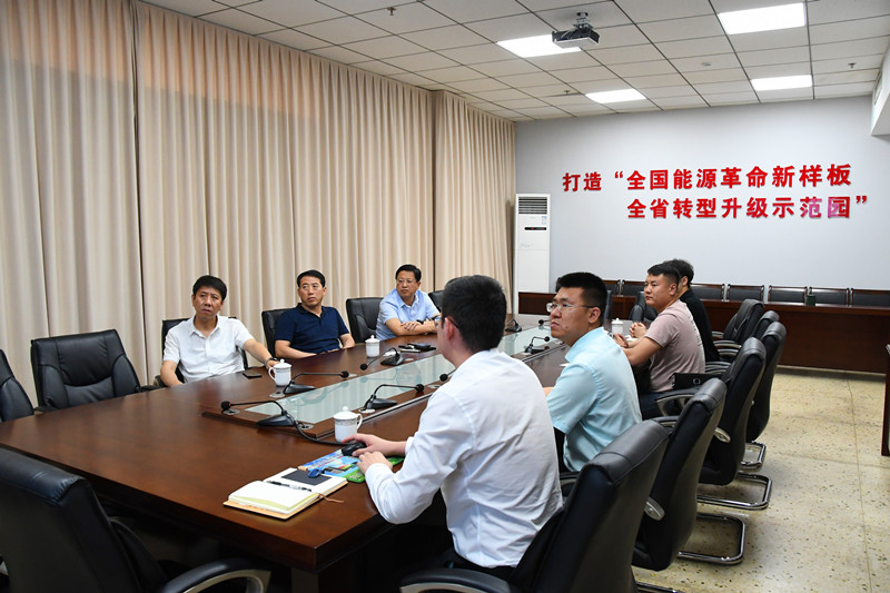 北京八度阳光科技有限公司、太原同创谷公司来山西清徐经济开发区考察洽谈(图2)