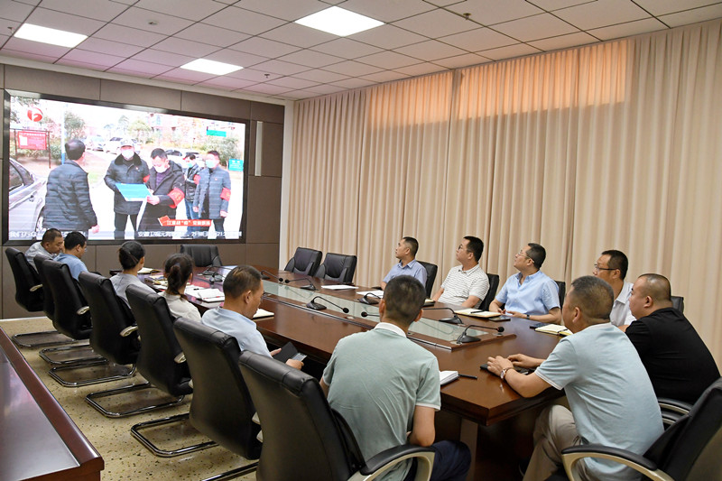 山西清徐经济开发区机关党支部召开“践行领袖嘱托，率先蹚出新路”主题党日活动(图2)