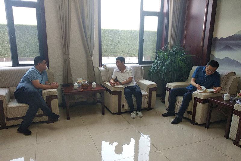 董笑龙副主任带队赴区内企业调研(图2)