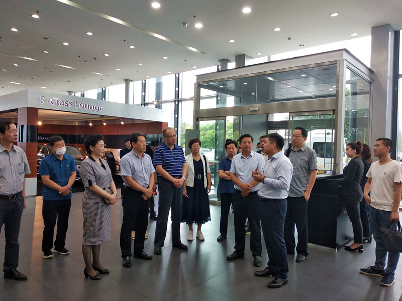 邢蕴武、岳兔立带队赴上海、江苏等地考察调研汽贸园企业(图1)