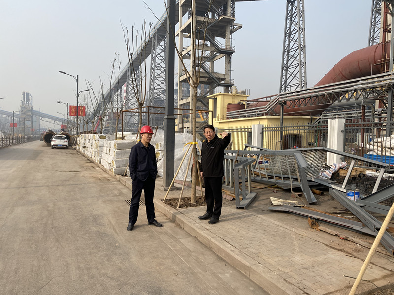 邢蕴武检查开发区环境卫生(图1)