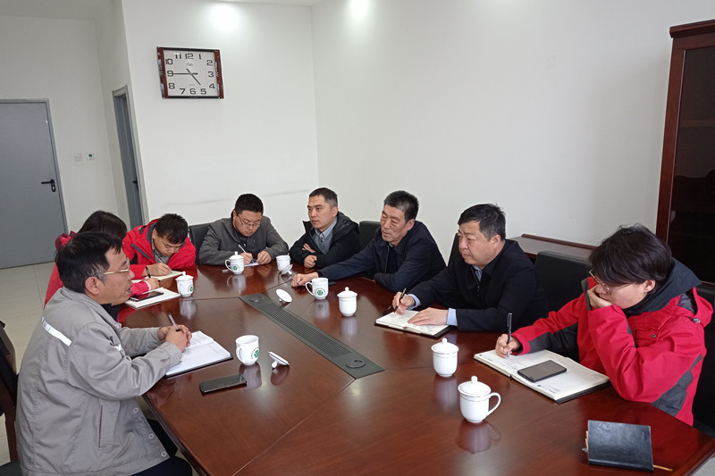 清徐经济开发区管委会领导调研华阳化工新材料环保工作(图1)