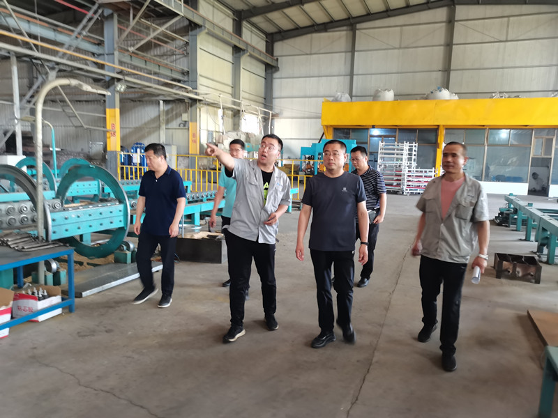 陈晓勇组织召开专题会议，并赴企业调研(图3)