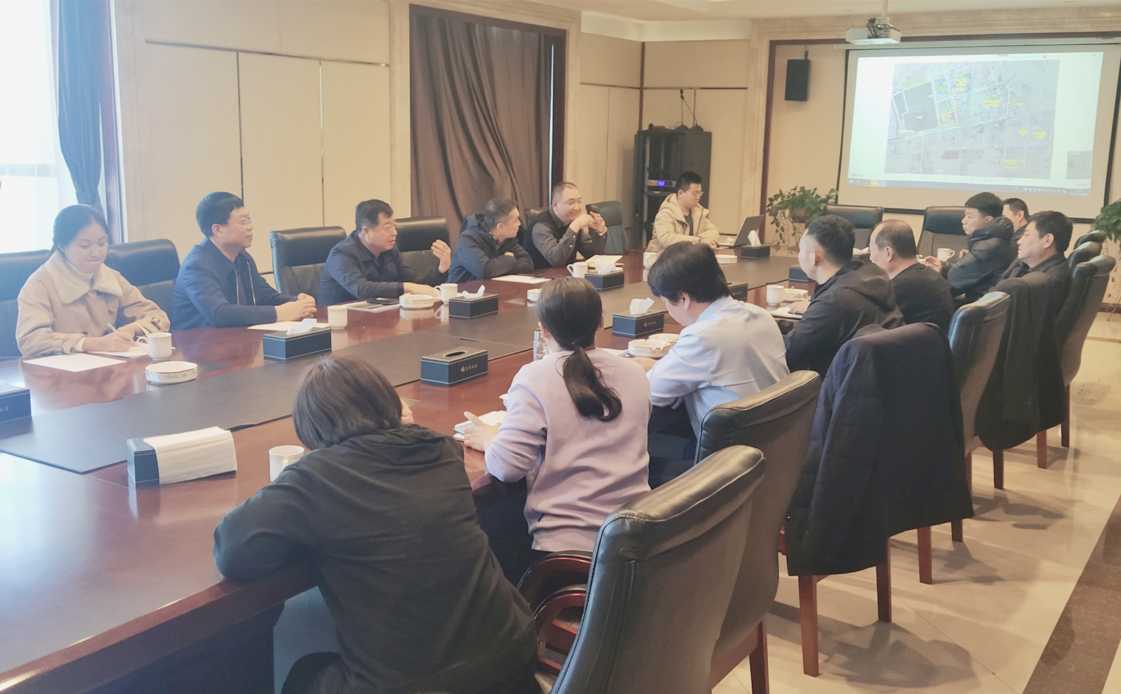 王国庆推动重点项目建设(图1)