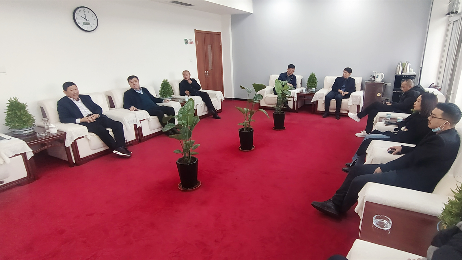 王国庆主持召开项目建设协调推进会(图1)