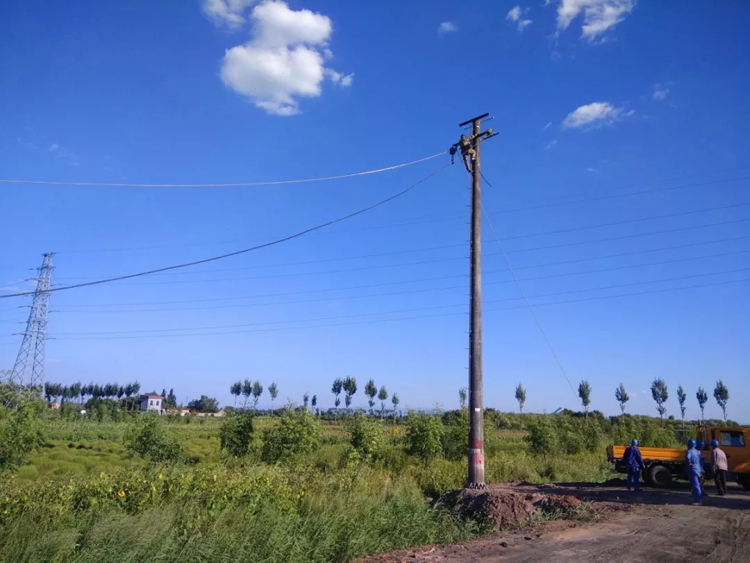 推进供电施工作业 确保项目开工建设(图2)