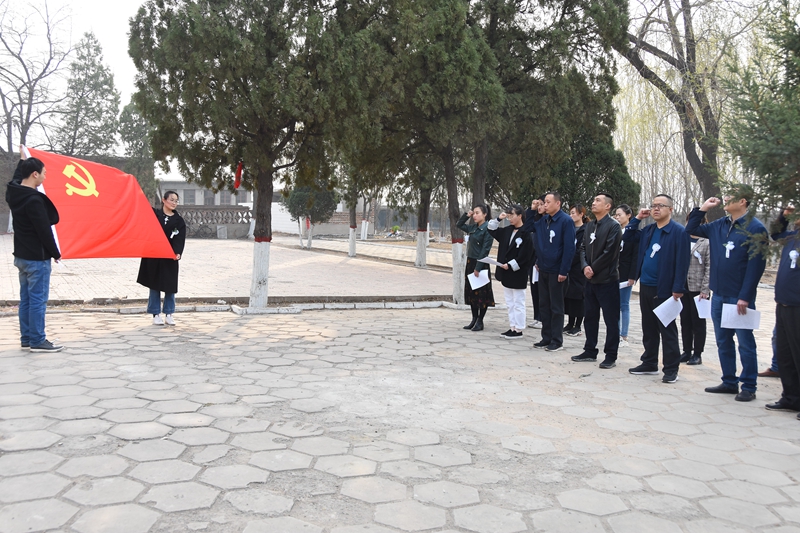 重温革命历史——“缅怀革命英烈、传承英烈精神”(图2)