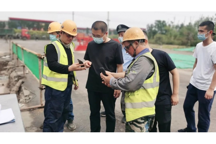 陈晓勇带队检查督导企业疫情防控工作(图1) 陈晓勇带队检查督导企业疫情防控工作(图1)